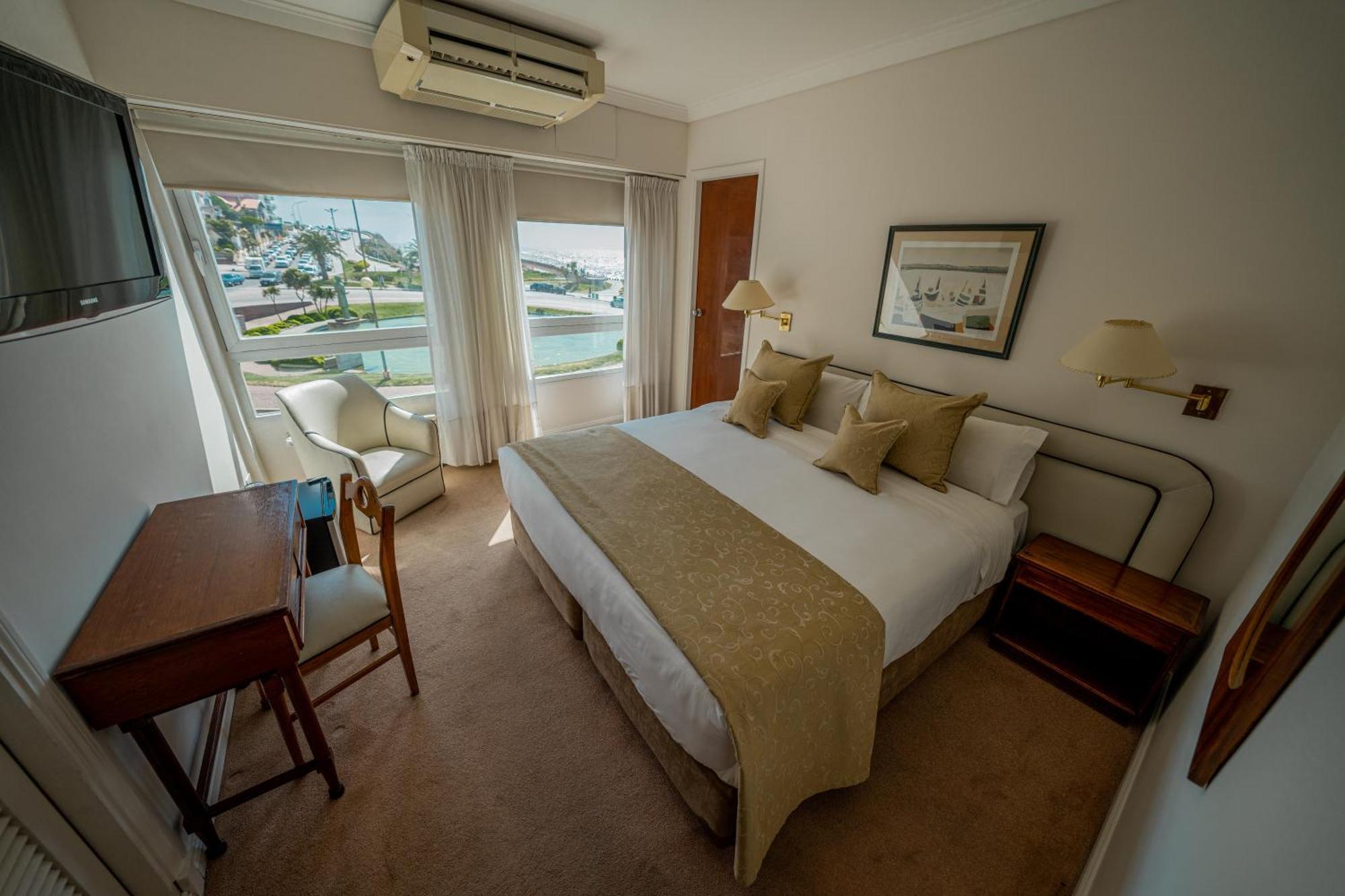Hotel Iruna Мар-дель-Плата Экстерьер фото